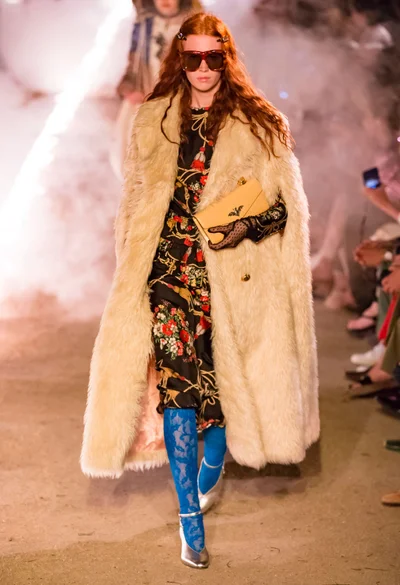 Look 50